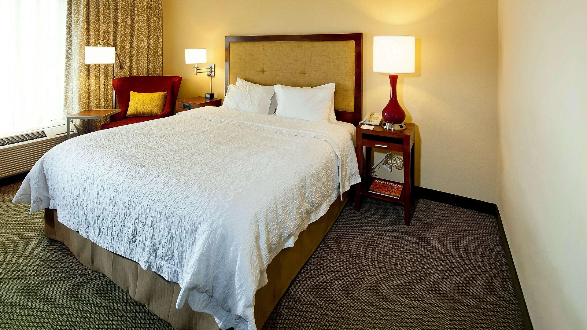Hampton Inn & Suites Nashville-Green Hills 3*, Nashville