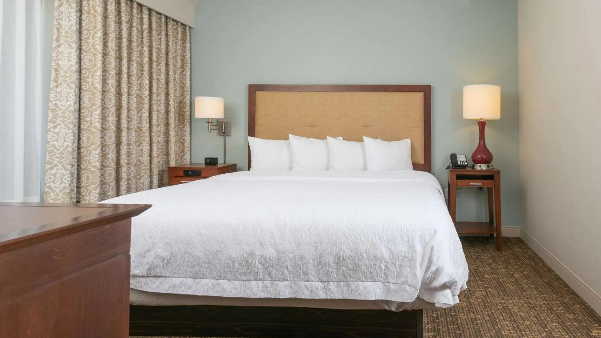 Hampton Inn & Suites Nashville-Green Hills Hotel